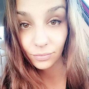 Meet your Posher, Alissa